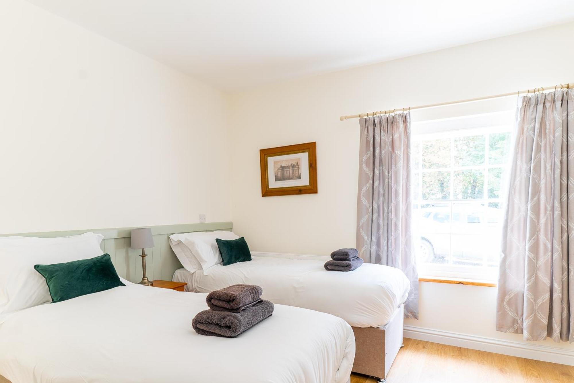 Holyland House - Greenacres Estates Lamphey Екстериор снимка